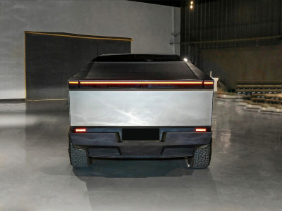 Tesla Cybertruck Фото №5